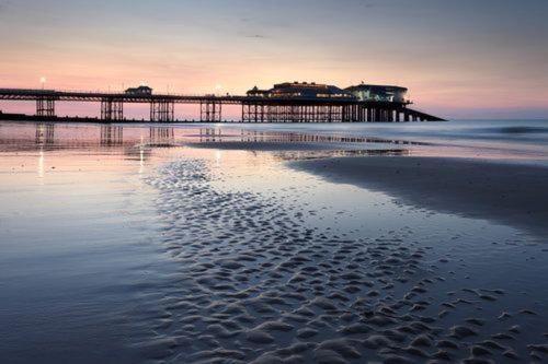 Stunning 4 Bed With Hot Tub - Walking Distance To Cromer Beach And Town Villa Exterior photo